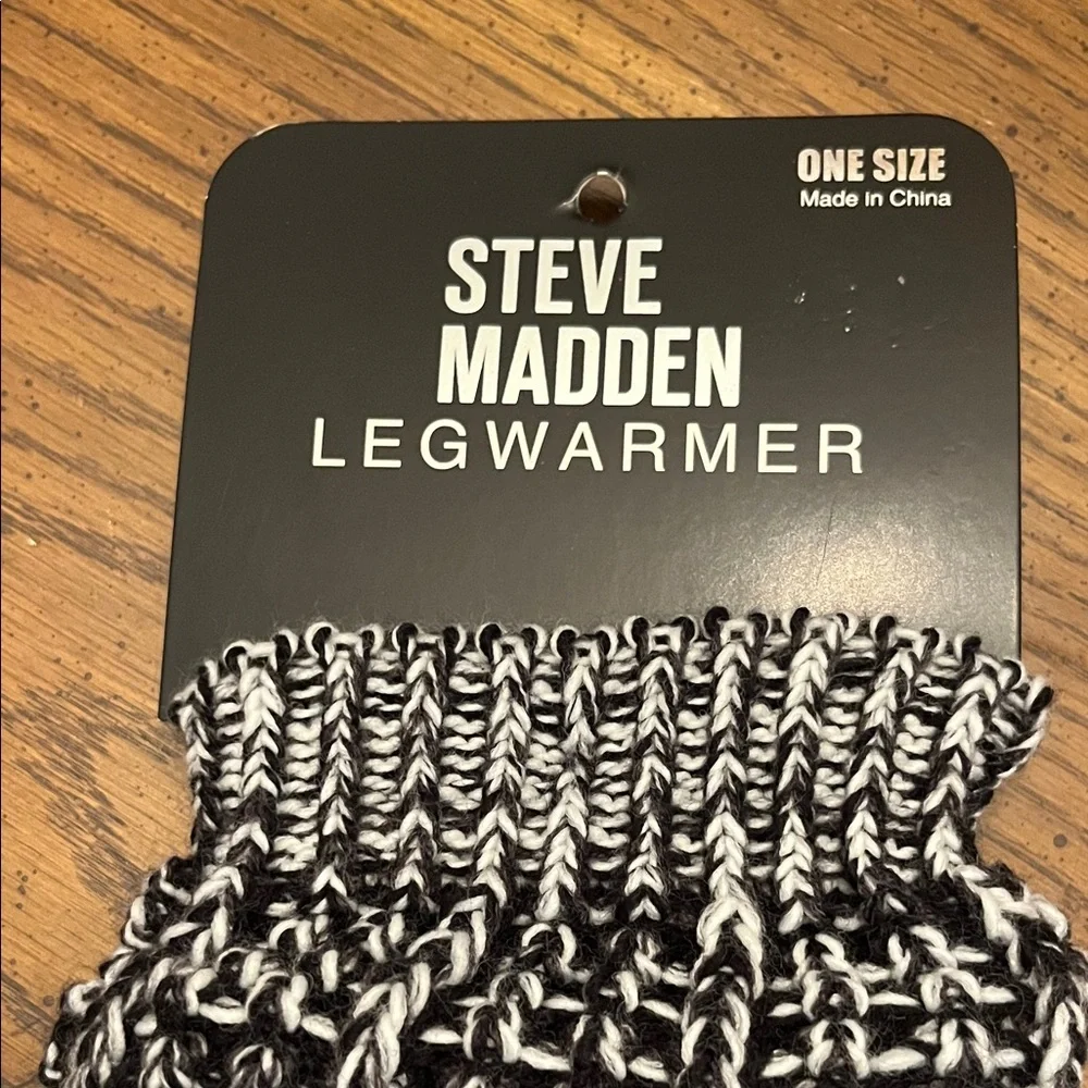 Steve Madden Monochrome Knit Legwarmers, one size, NWT‎